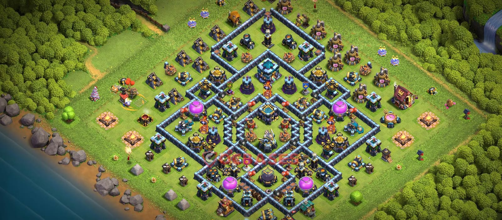 TH13 War Layout 12 -  base layout with copy link